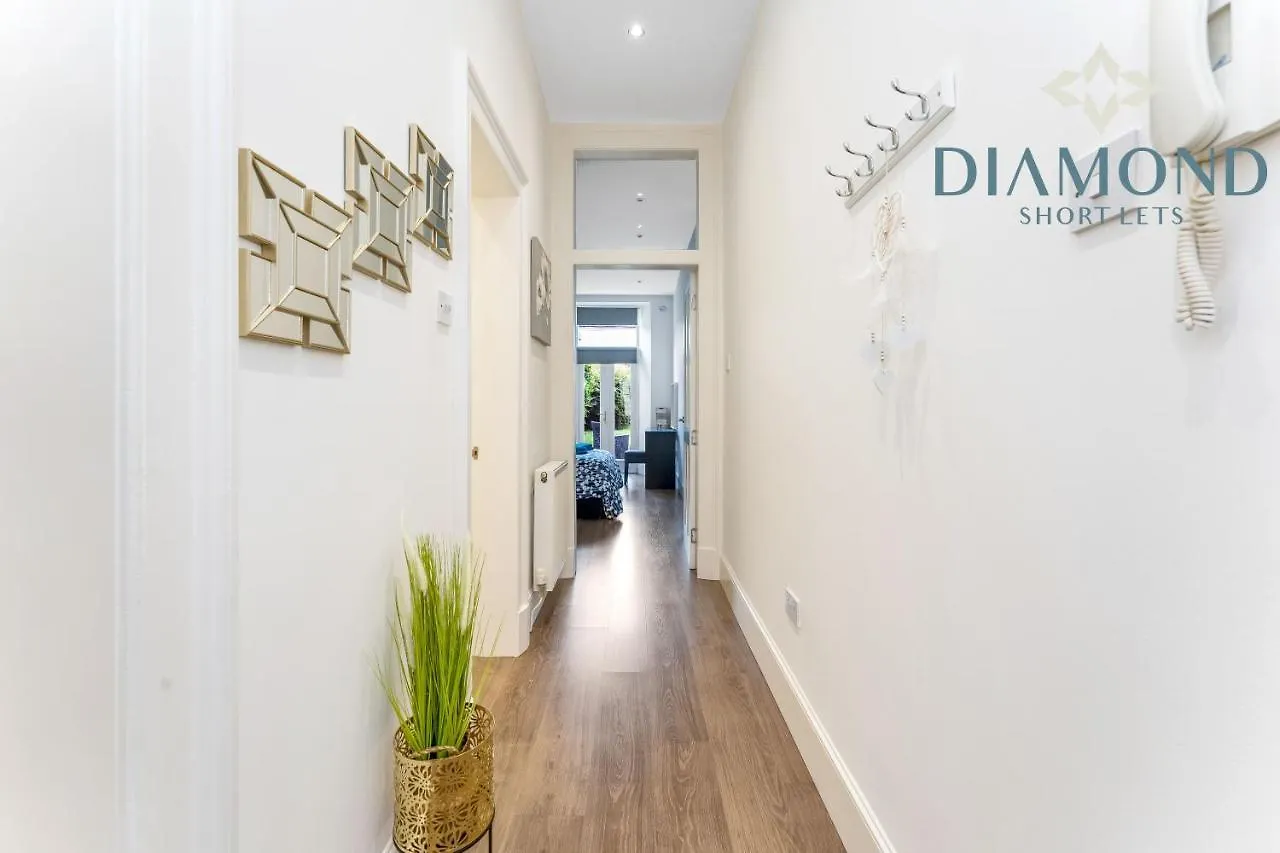 Spacious 1 Bed Ground Floor Apartment With Garden Edinburgh United Kingdom